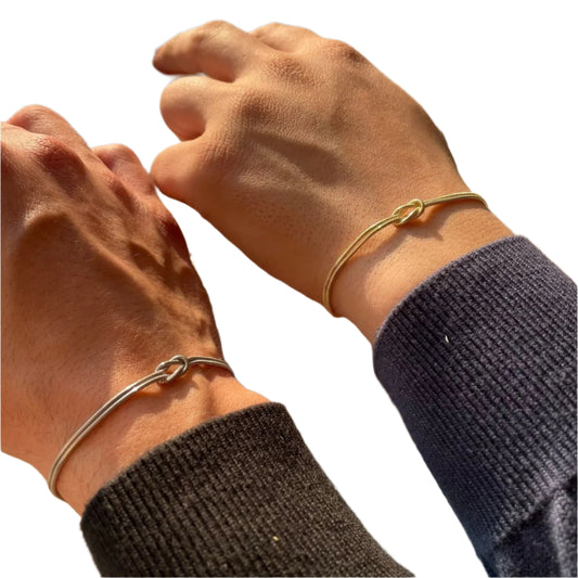 Amour – Minimalistisches Armband mit Liebesknoten